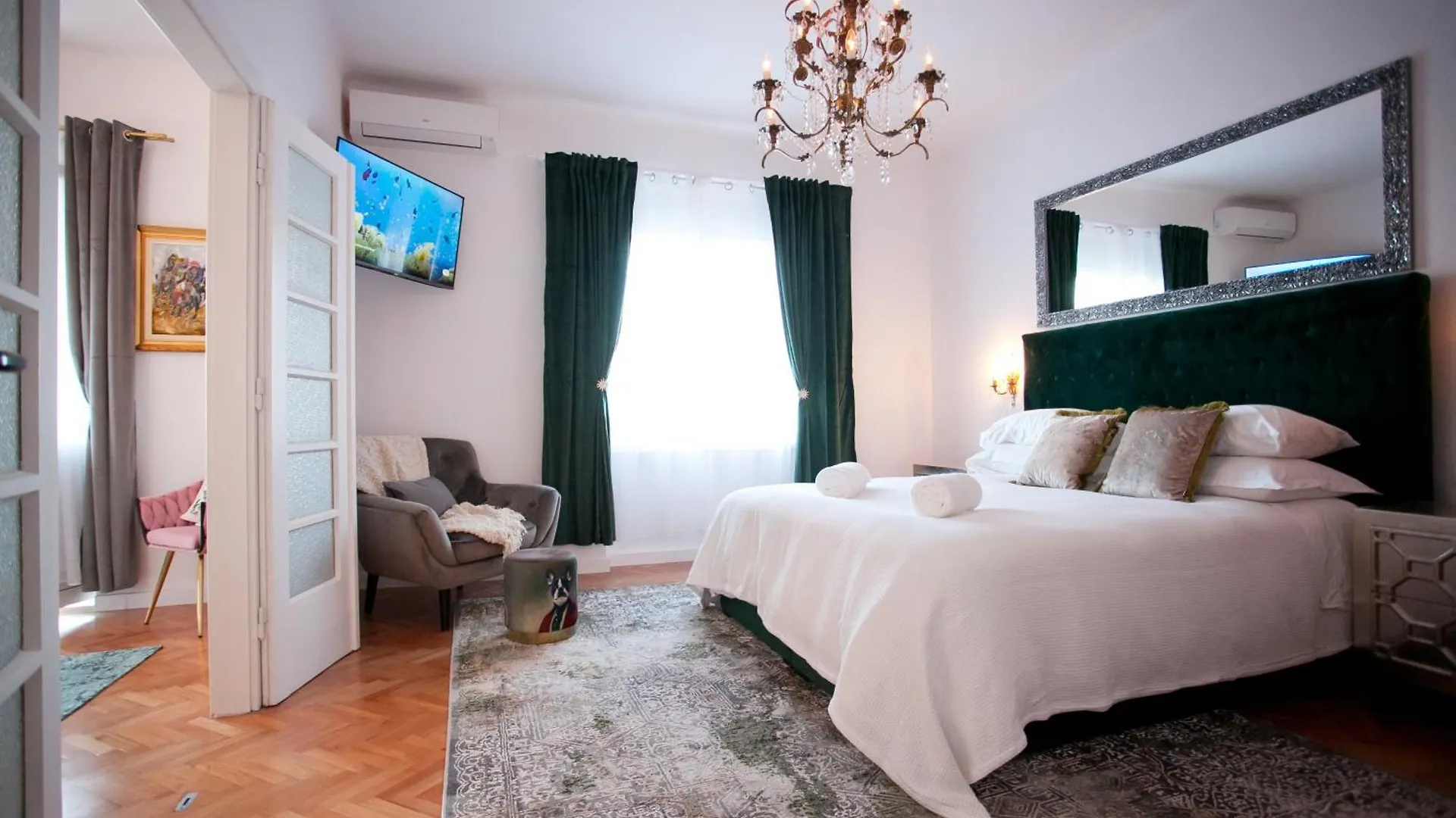 Alida Luxe Apartment Split