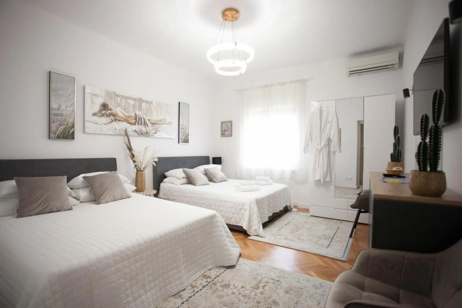 Alida Luxe Apartment Split