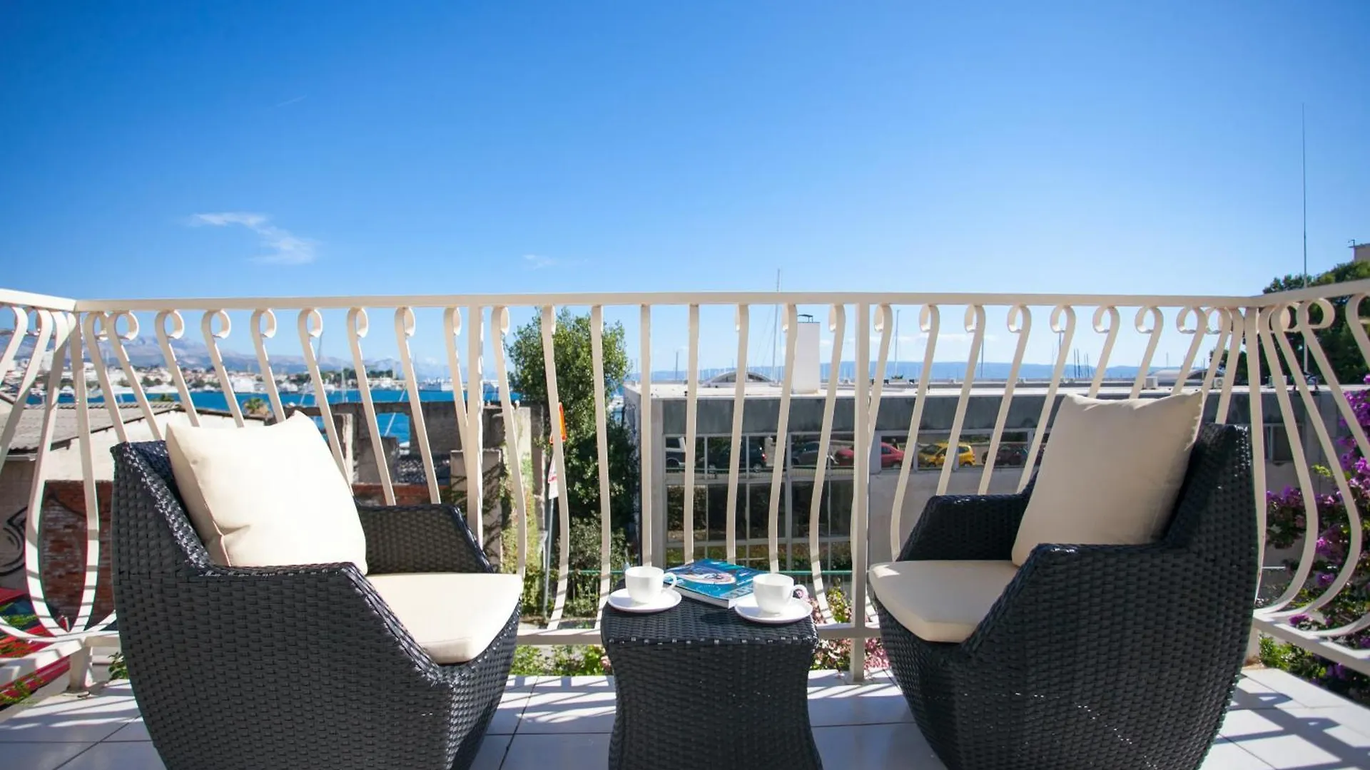 Alida Luxe Apartment Split